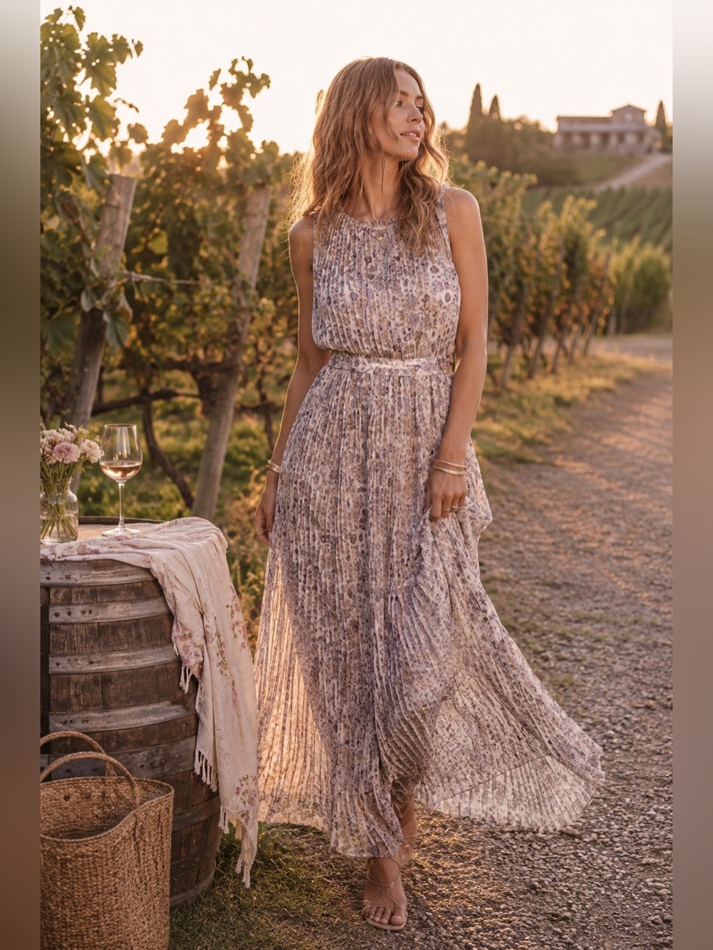LC Lauren Conrad Runway Pleated Maxi Floral Dress
Size 10